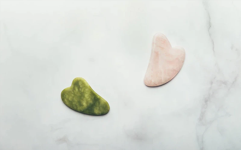 difference between jade and rose quartz gua sha